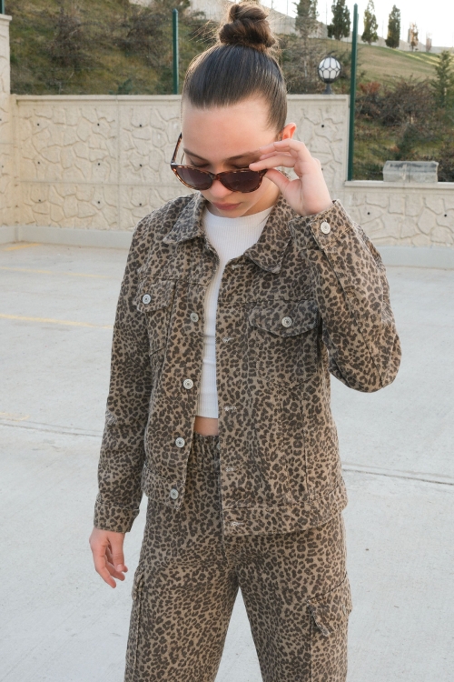 Kız Çocuk Leopar Desenli Düğmeli Ceketli Pantolonlu Jean Takım 20121