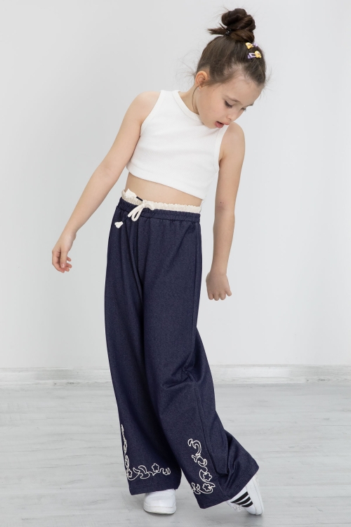 Lacivert Paçası Nakış Detaylı Kız Çocuk Geniş Paça Pantolon 20489