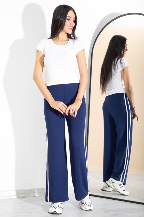 Lacivert Yanları Şeritli Geniş Paça Kadın Eşofman Altı 20367