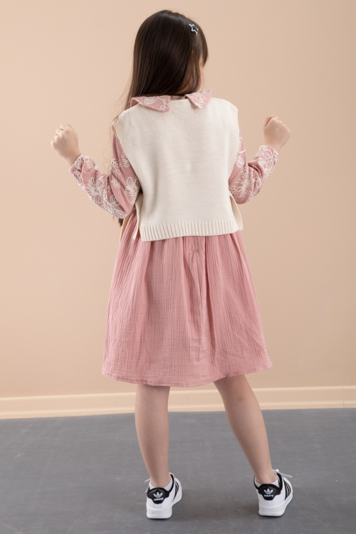 Pembe Çiçek İşlemeli Süveterli Kız Çocuk Müslin Elbise 20481