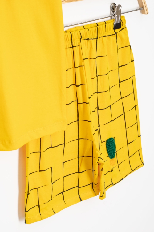 Sarı Yazı Nakışlı Kısa Kol Tişörtlü Erkek Çocuk Şortlu Takım 20587