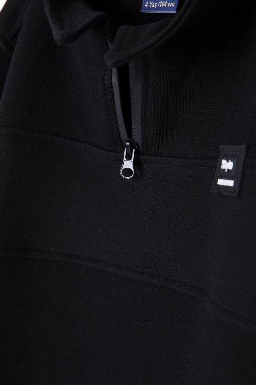Siyah Fermuar Yakalı Sweatshirt ve Jean Pantolonlu Erkek Çocuk Takım 20107