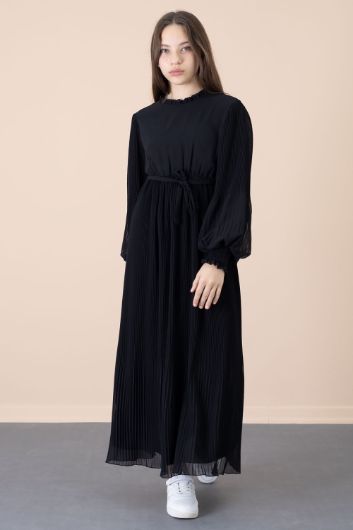 Siyah Yakası Fırfırlı Kuşaklı Kız Çocuk Piliseli Şifon Elbise 20560