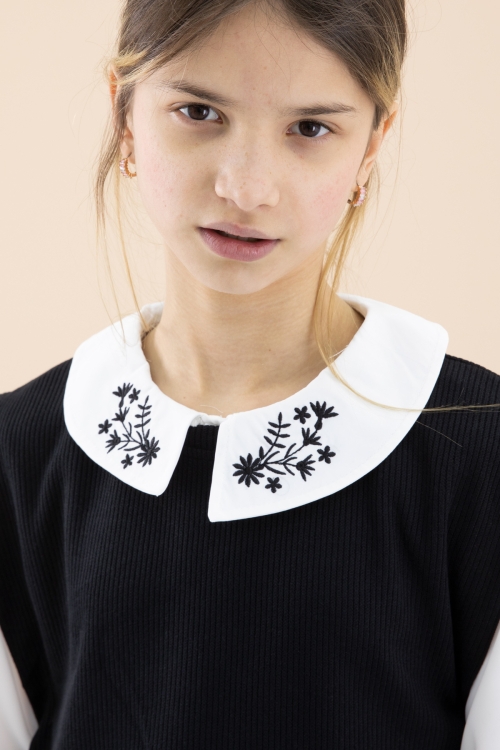 Siyah Yakası Nakışlı Gömlekli Süveterli Kız Çocuk 3lü Takım 20268