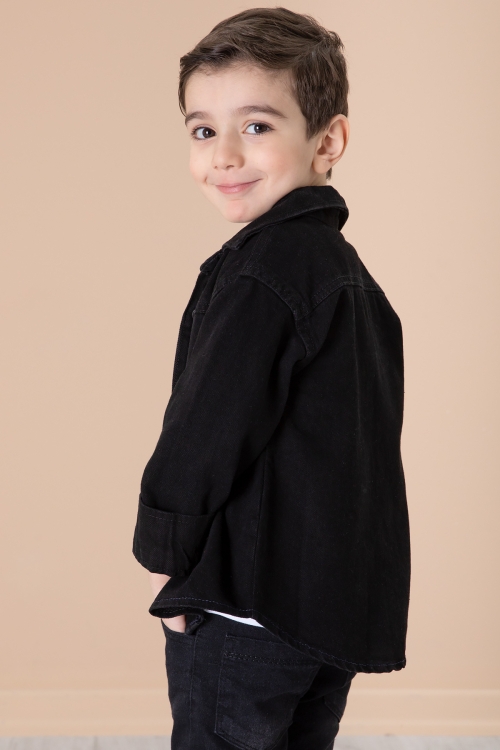 Siyah Yazı Baskılı Bisiklet Yaka Tişörtlü Erkek Çocuk Jean Gömlek 20077