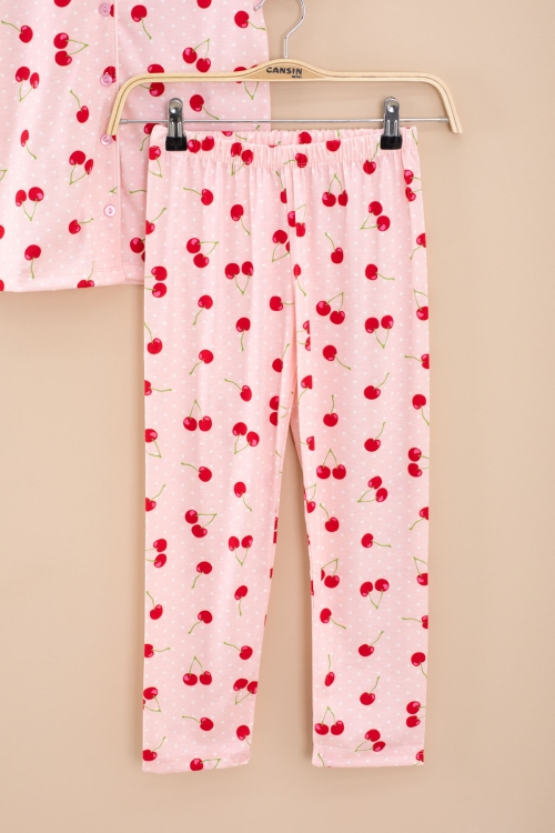 Somon Puantiyeli Kiraz Desenli Kısa Kol Kız Çocuk Pijama Takımı (Göz Bantlı) 20565