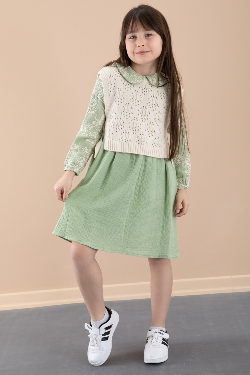 Yeşil Çiçek İşlemeli Süveterli Kız Çocuk Müslin Elbise 20482