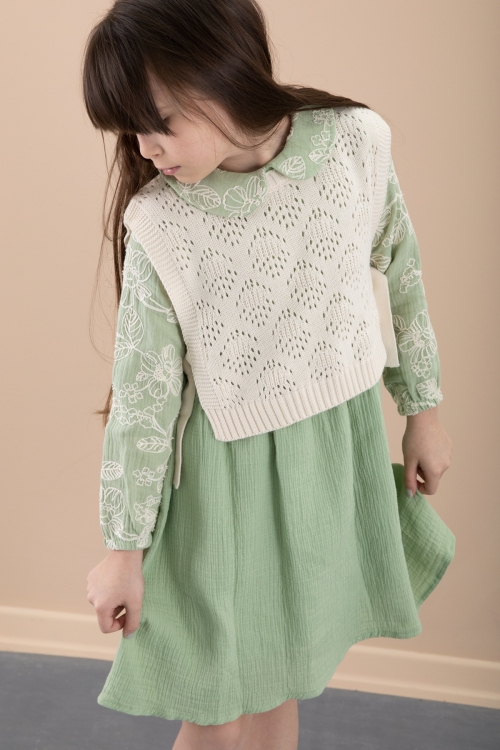 Yeşil Çiçek İşlemeli Süveterli Kız Çocuk Müslin Elbise 20482