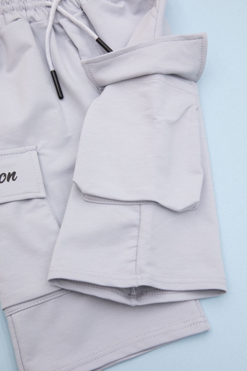 Açık Gri Cebi Yazı Baskılı Beli Lastikli Erkek Çocuk Şort 21162