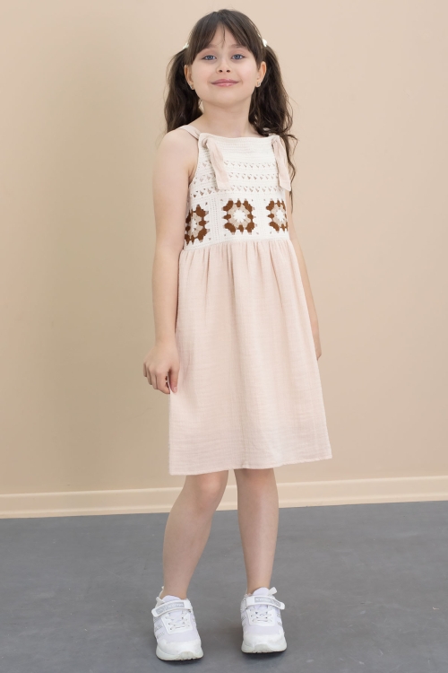 Bej Dantel Detaylı Askılı Kız Çocuk Müslin Elbise 21021