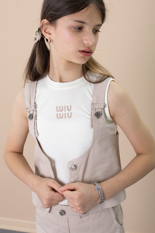 Bej Sıfır Kol Badili Düğmeli Yelekli Kız Çocuk 3lü Şortlu Takım 21033