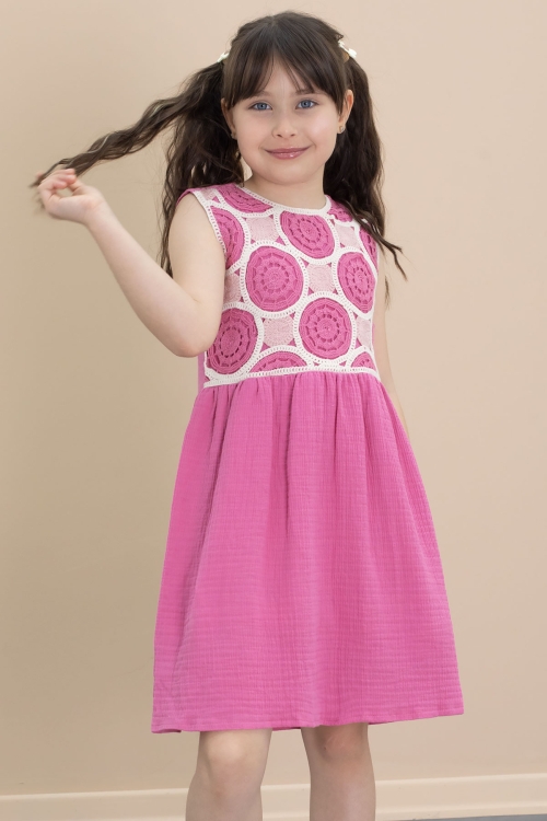 Fuşya Dantel İşlemeli Sıfır Kol Kız Çocuk Müslin Kumaş Elbise 21024