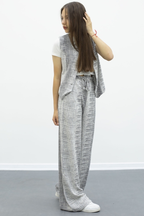 Gri Düğmeli Yelekli Geniş Paça Kuşaklı Pantolonlu Kız Çocuk 2li Takım 21013