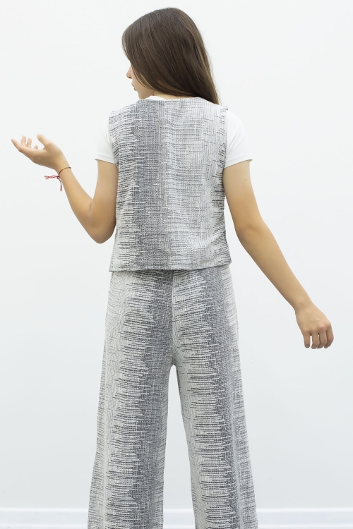 Gri Düğmeli Yelekli Geniş Paça Kuşaklı Pantolonlu Kız Çocuk 2li Takım 21013