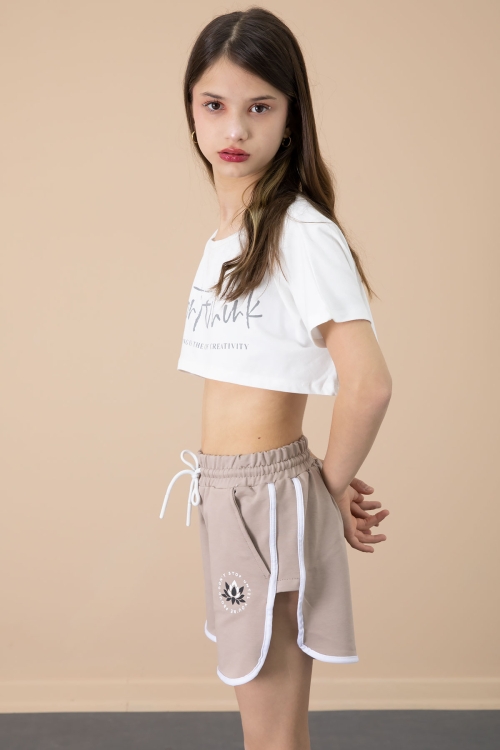 Kahve Yanları Yırtmaçlı Çiçek Baskılı Beli Lastikli Kız Çocuk Şort 20738