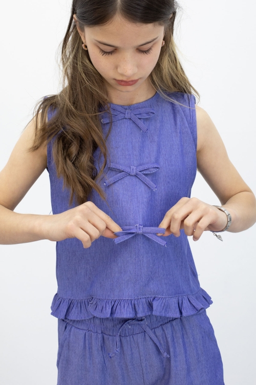 Mavi Fiyonk Detaylı Sıfır Kol Badili Kapri Pantolonlu Kız Çocuk 2li Takım 21103