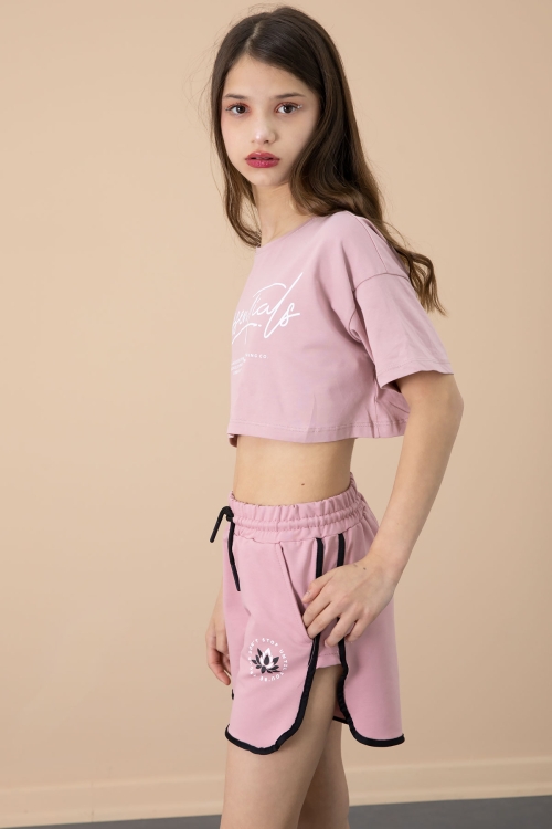 Koyu Pembe Yanları Yırtmaçlı Çiçek Baskılı Beli Lastikli Kız Çocuk Şort 20739