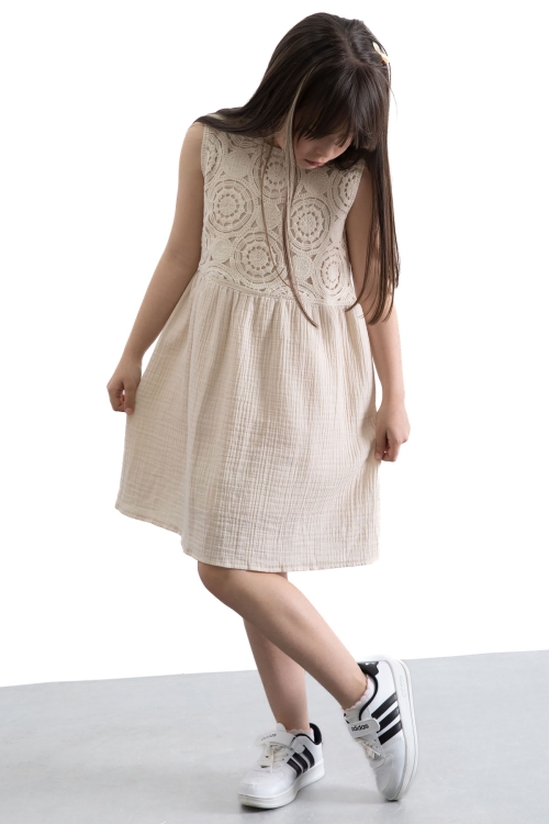 Krem Dantel İşlemeli Müslin Kız Çocuk Elbise 20779