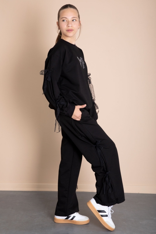 Siyah Yanları Fiyonk Detaylı Geniş Paça Kız Çocuk Eşofman Takımı 21196