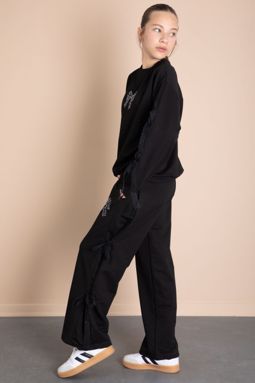 Siyah Yanları Fiyonk Detaylı Geniş Paça Kız Çocuk Eşofman Takımı 21196