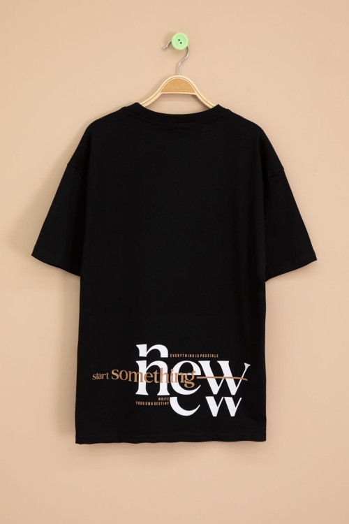 Siyah Yazı Nakışlı Sırtı Baskılı Erkek Çocuk Bisiklet Yaka Tişört 20895