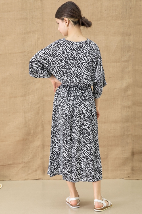 Siyah Zebra Desenli Kuşaklı Kız Çocuk Kısa Kol Elbise 20769