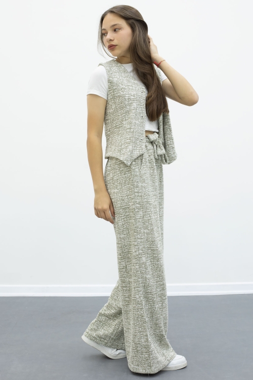 Yeşil Düğmeli Yelekli Geniş Paça Kuşaklı Pantolonlu Kız Çocuk 2li Takım 21010