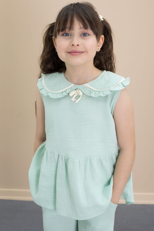 Yeşil Sıfır Kol Bebe Yaka Bluzlu Pantolonlu Kız Çocuk 2li Takım 21032