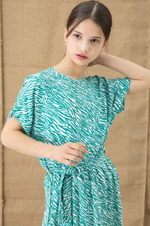 Yeşil Zebra Desenli Kuşaklı Kız Çocuk Kısa Kol Elbise 20770