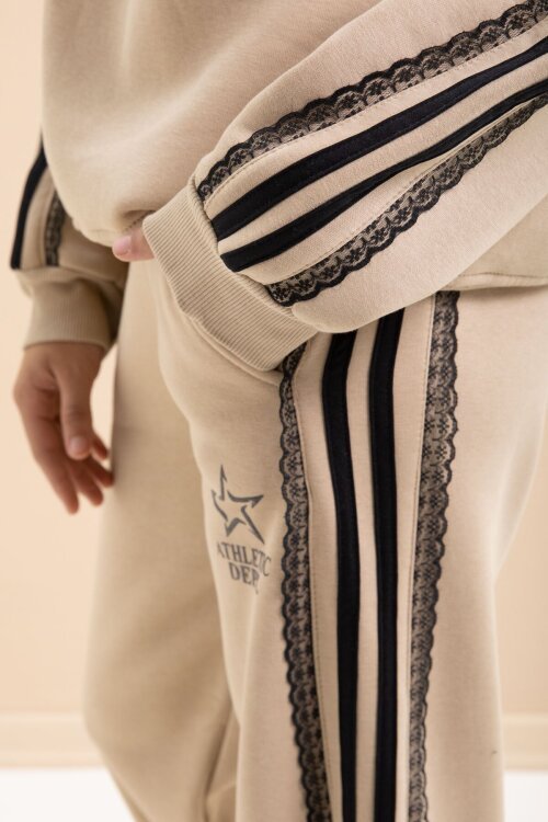 Bej 3 İplik Şardonlu Şeritli Dantel  Detaylı Kız Çocuk Kapüşonlu Eşofman Takımı  22723