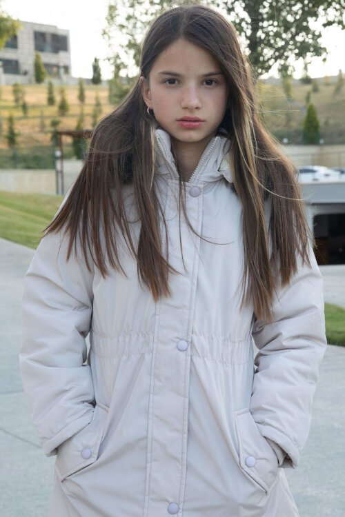 Bej Çıtçıtlı Cepli Esnek Bel İçi Kürklü Kız Çocuk Kapüşonlu Mont 21302