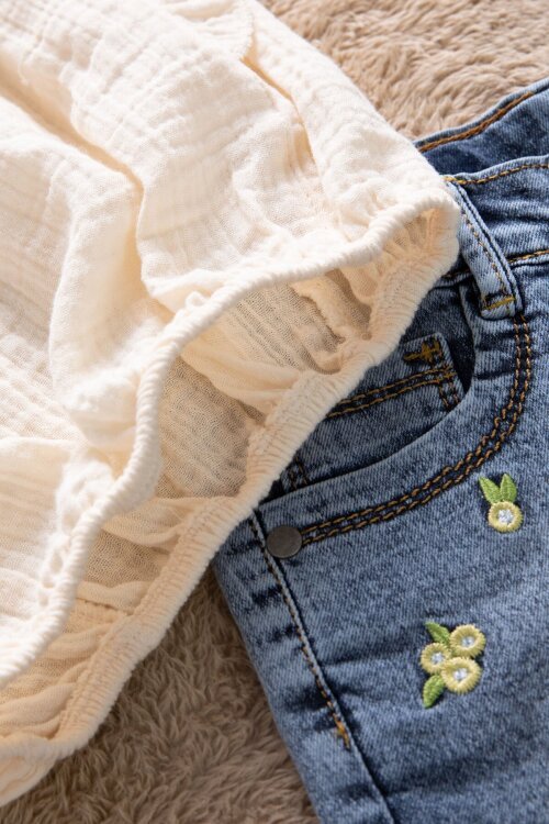 Bej Dantel Detaylı Bluzlu Jean Şortlu Kız Çocuk 2li Takım 22663