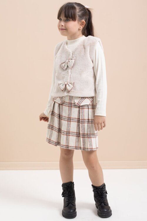 Bej Kız Çocuk Peluş Yelekli Ekose Desenli Şort Etekli 3lü Takım 21527