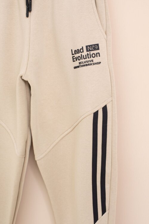 Bej Şerit Detaylı Yazı Baskılı Beli Lastikli Erkek Çocuk Eşofman Altı 21458