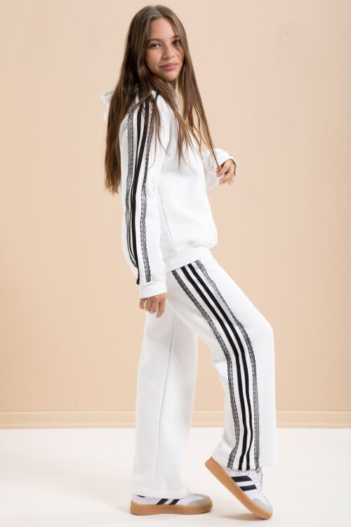 Beyaz 3 İplik Şardonlu Şeritli Dantel  Detaylı Kız Çocuk Kapüşonlu Eşofman Takımı  22720