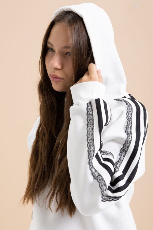 Beyaz 3 İplik Şardonlu Şeritli Dantel  Detaylı Kız Çocuk Kapüşonlu Eşofman Takımı  22720