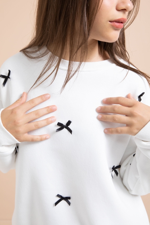 Beyaz Fiyonk Nakışlı Bisiklet Yaka Kız Çocuk Şardonlu Eşofman Takımı 21289