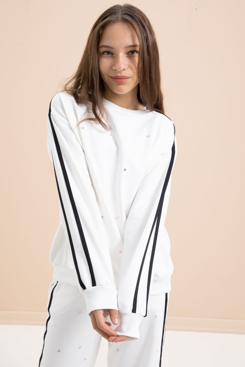 Beyaz İnci İşlemeli Bisiklet Yaka Kız Çocuk Şeritli Eşofman Takımı 21293