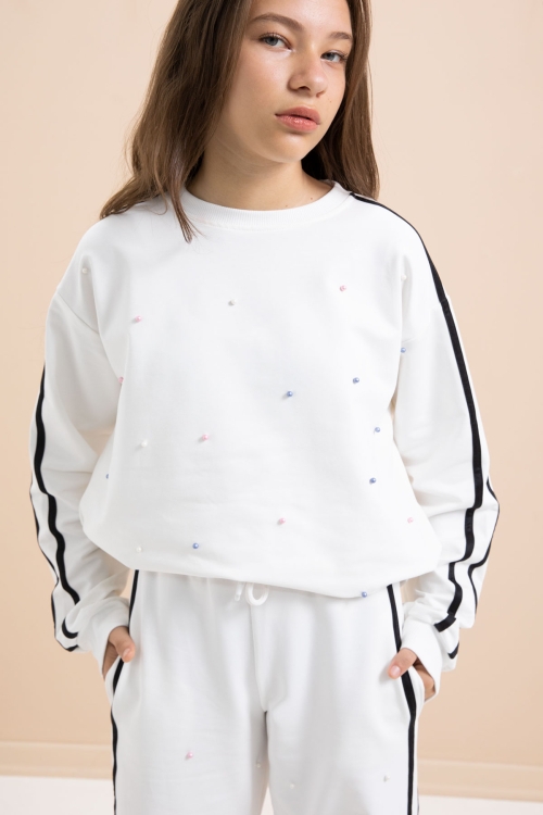 Beyaz İnci İşlemeli Bisiklet Yaka Kız Çocuk Şeritli Eşofman Takımı 21293