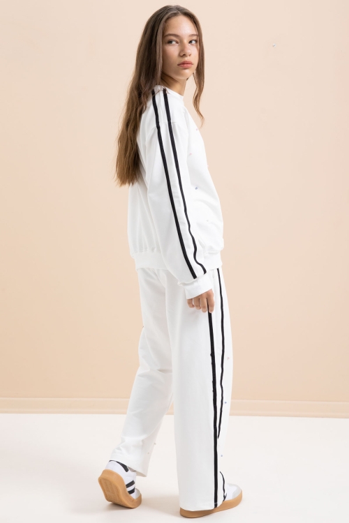 Beyaz İnci İşlemeli Bisiklet Yaka Kız Çocuk Şeritli Eşofman Takımı 21293