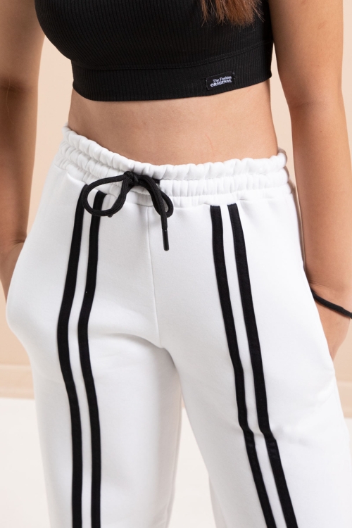 Beyaz Önü Şeritli Geniş Paça Şardonlu Kız Çocuk Basic Eşofman Altı 21277