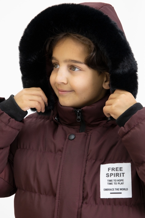 Erkek Çocuk Bordo Yazılı Arma Detaylı İçi Kürklü Kapüşonlu Şişme Mont 21346