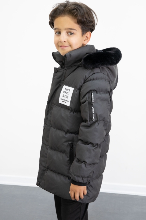 Erkek Çocuk Füme Yazılı Arma Detaylı İçi Kürklü Kapüşonlu Şişme Mont 21342