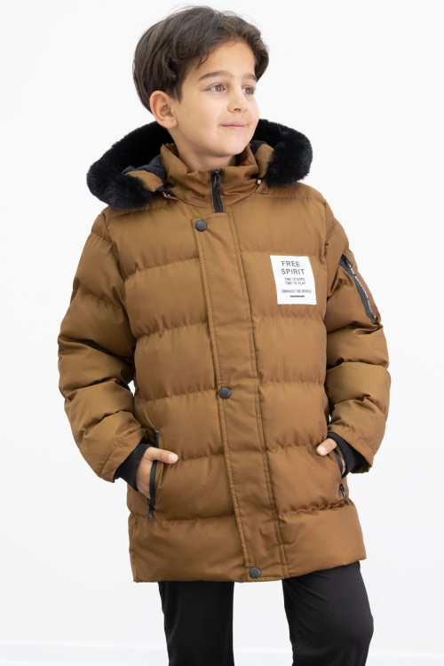 Erkek Çocuk Taba Yazılı Arma Detaylı İçi Kürklü Kapüşonlu Şişme Mont 21345