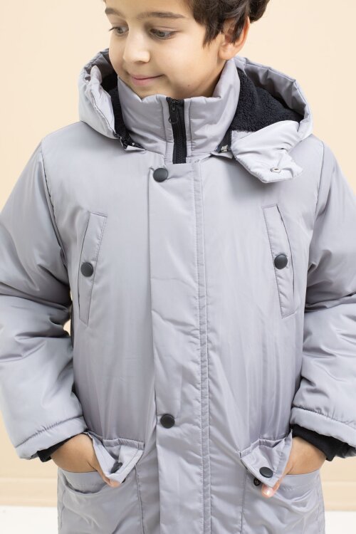 Gri İçi Kürklü Çıtçıtlı Cepli Uzun Kesim Erkek Çocuk Kapüşonlu Şişme Mont 21448