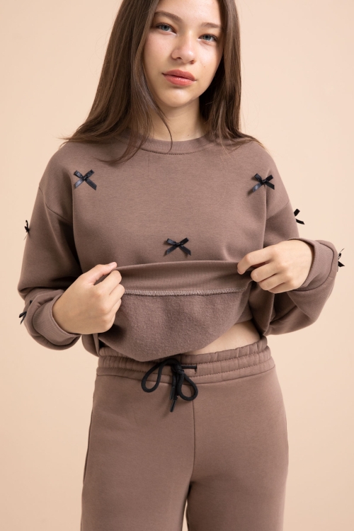 Kahve Fiyonk Nakışlı Bisiklet Yaka Kız Çocuk Şardonlu Eşofman Takımı 21290