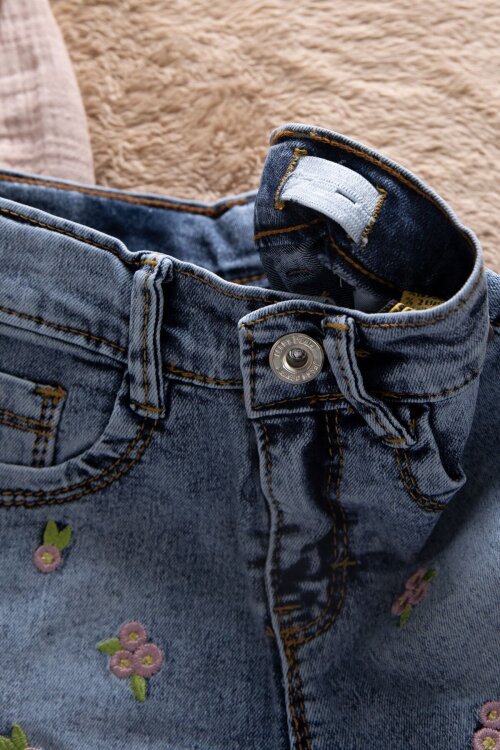 Kahverengi Dantel Detaylı Bluzlu Jean Şortlu Kız Çocuk 2li Takım 22662