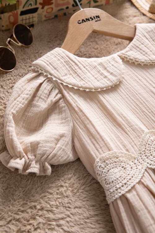 Kahverengi Dantel İşlemeli Kuşaklı Kız Çocuk Müslin Elbise  22660
