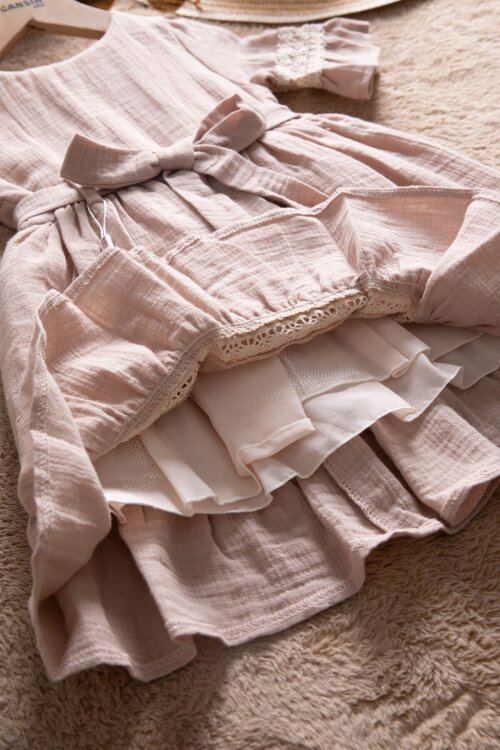 Kahverengi Kolları Dantel Detaylı Kuşaklı Kız Çocuk Müslin Elbise 22669