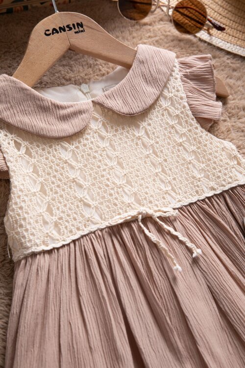 Kahverengi Kolları Fırfırlı Dantel İşlemeli Kız Bebek Elbise  22656